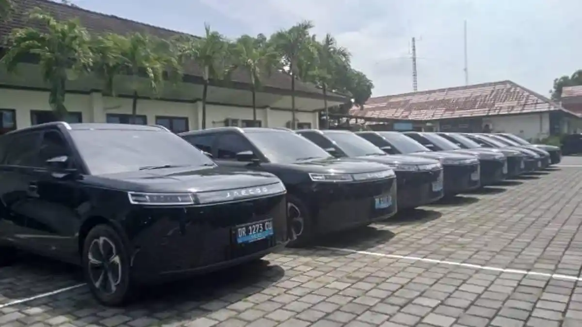 Mobil Listrik untuk Pejabat Pemprov NTB Mulai Didistribusikan
