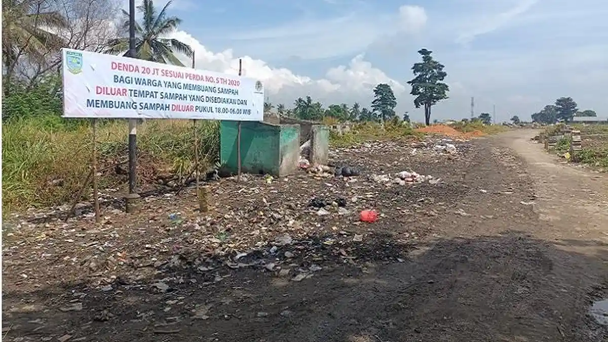 Pemkot Jambi Sediakan 265 Titik TPS dan 40 Kontainer, Tapi Masih Ada 90 TPS Liar