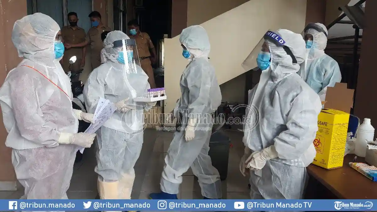 Pemerintah Bolehkan Perawat Tanpa STR Langsung Kerja Tangani Pasien Covid-19
