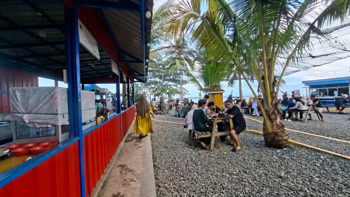 Momen Lebaran, Kampung Nelayan di Kotabaru Ramai Pengunjung 