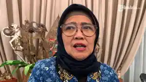 Kepala-Badan-Kepegawaian-Daerah-BKD-Provinsi-Jawa-Timur-Indah-Wahyuni.jpg