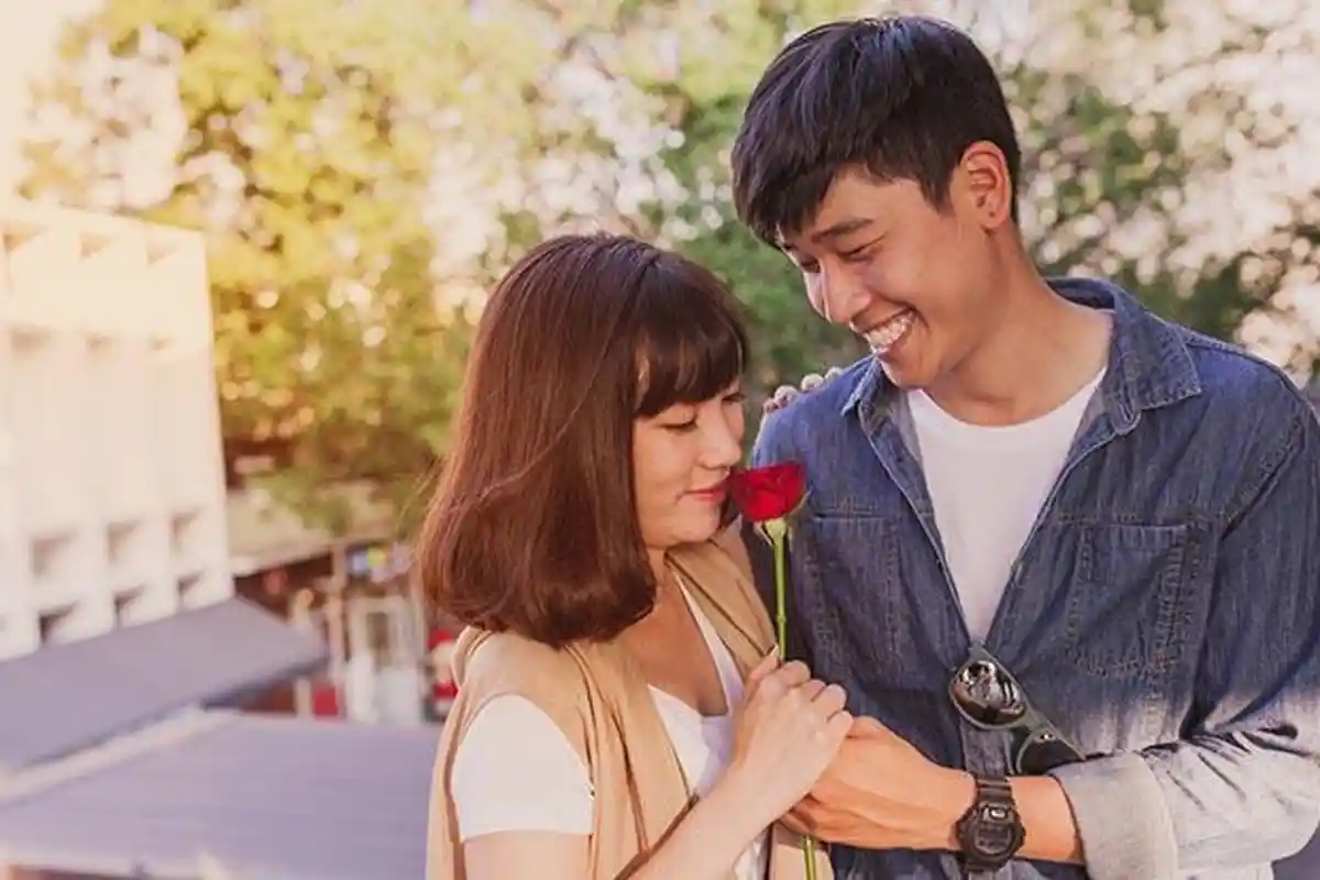 Hati-hati! Inilah Zodiak Paling Mudah Jatuh Cinta di 2024 Tahun Naga Kayu