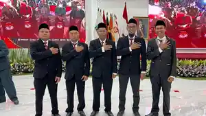 PELANTIKAN-Pelantikan-anggota-KPU-Sikka-di-Jakarta.jpg