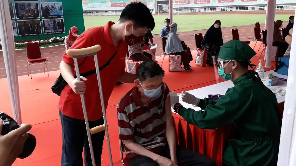 Gencarkan Vaksinasi, Menkes Budi Gunadi : DKI Jakarta Sangat Babak Belur