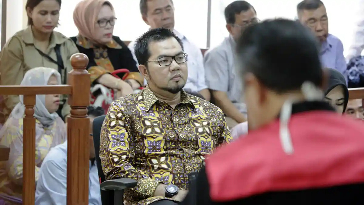 Akil Mochtar Minta 15 Mpek-mpek Artinya Rp 15 M dari Bupati Empat Lawang