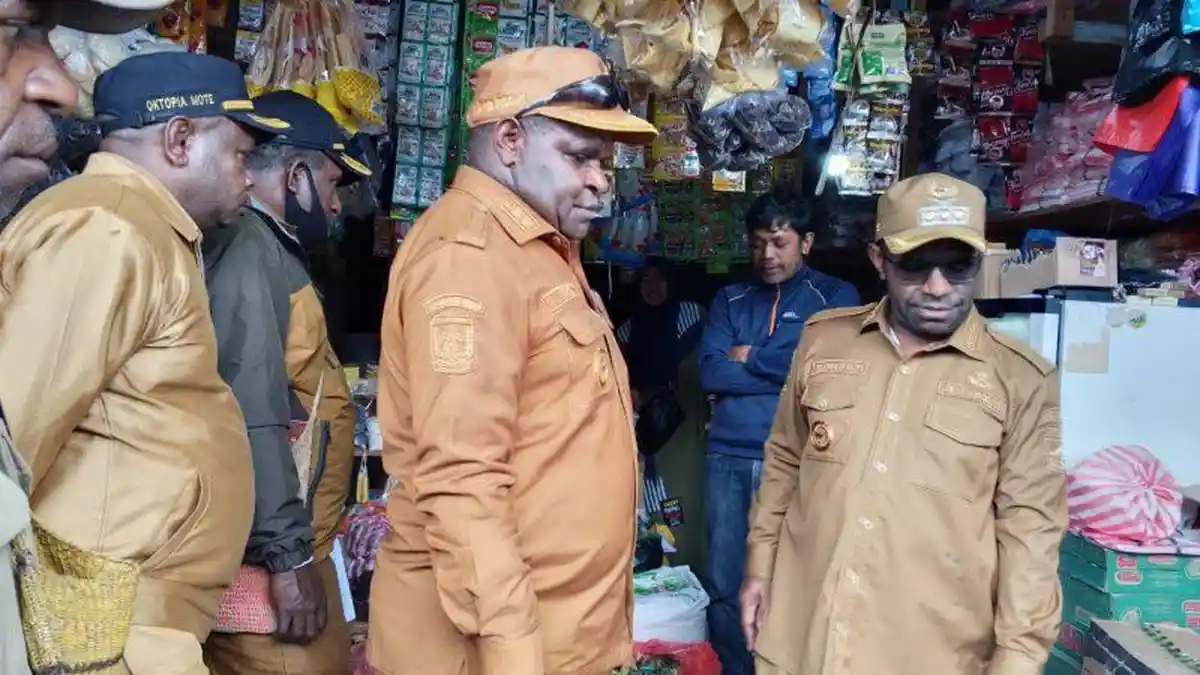 Bupati Deiyai Sidak ke Pasar Sentral Waghete-Deiyai, Pantau Harga Bahan Pokok