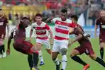 psm-makassar-vs-madura-united-le.jpg