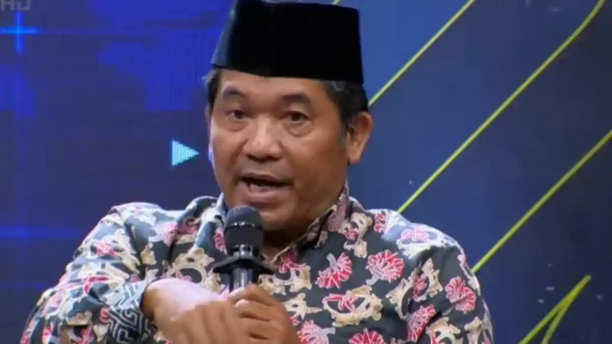 Ray Rangkuti Bantah Relawan Jokowi, Sebut Tunjukkan Ijazah Solusi ...