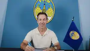 20262305-Alasan-Van-Gastel-Perpanjang-Kontrak-di-PSIM.jpg