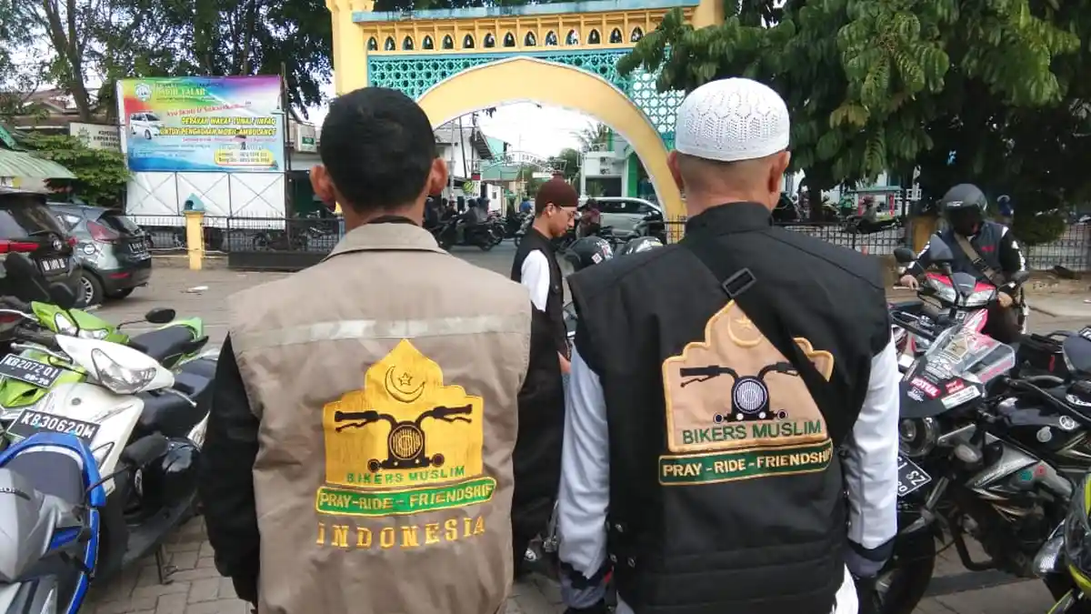Belajar Hijrah, Komunitas Bikers Muslim Kalbar Touring dari Masjid ke Masjid