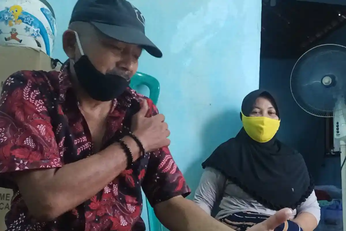Setelah Divaksin, Munadi di Indramayu Sempat Lumpuh, di Subang Nenek Sarwi Meninggal Dunia