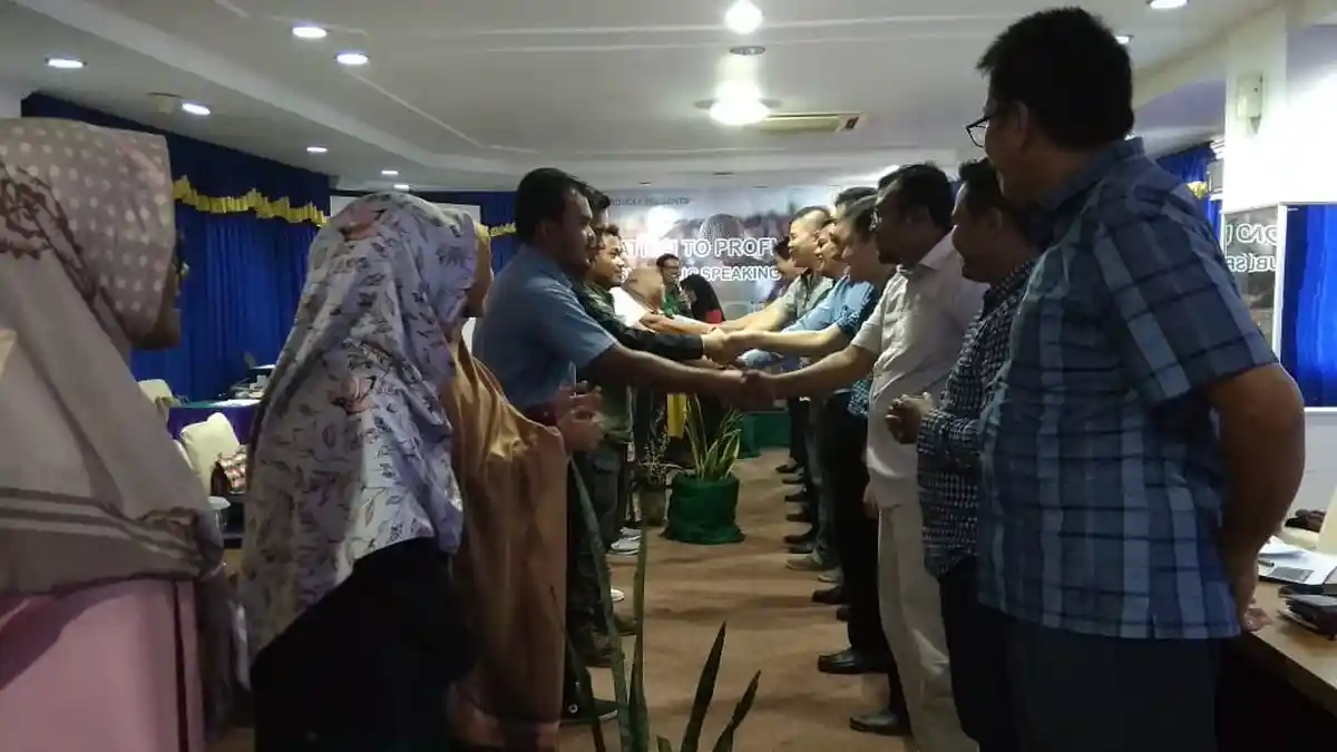 Miliki Kepercayaan Diri dan Keahlian dalam Public Speaking dengan Bahasa Inggris