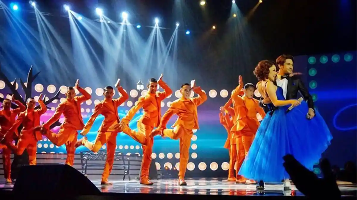 Aksi Bunga Citra Lestari dan Reza Rahadian Menari Ala 'La La Land' di Konser 'It's Me BCL'