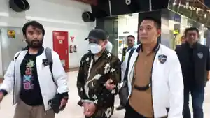 Peneliti-Badan-Riset-dan-Inovasi-Nasional-BRIN-Andi-Pangerang-Hasanuddin-tiba-di-Bandara-Soetta.jpg