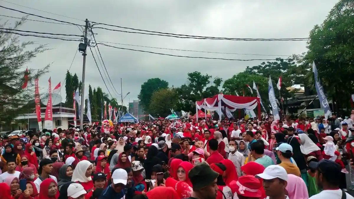 Masyarakat Tumpah Ruah Ikuti Jalan Sehat Bersama Tribun Jambi