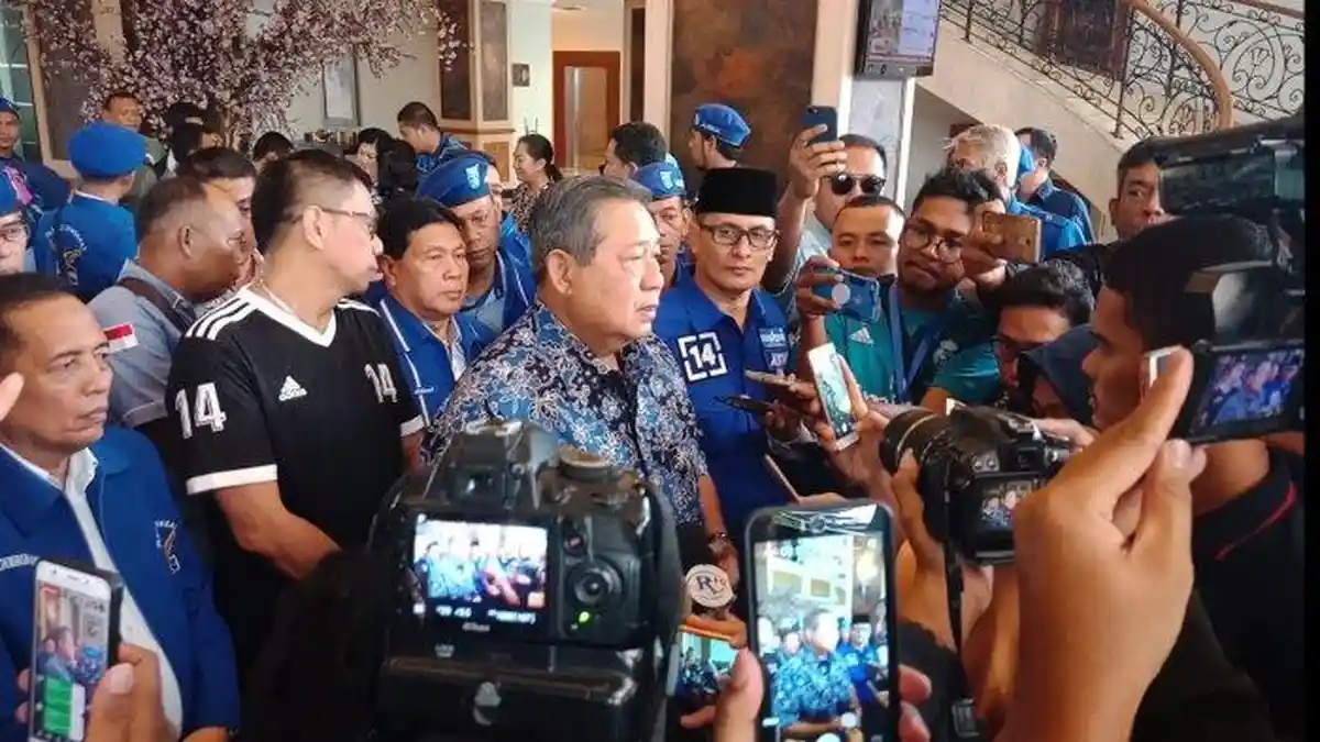 SBY Gelar Rapat Darurat di Kuningan, Bahas Perusakan Atribut Demokrat