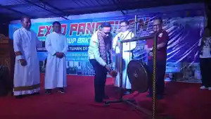 Asisten-I-Sekda-Kota-Kupang-buka-ekspo.jpg