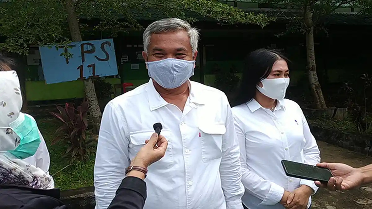Bupati Martin Rantan Siap Jadi Orang Pertama Ketapang Disuntik Vaksin