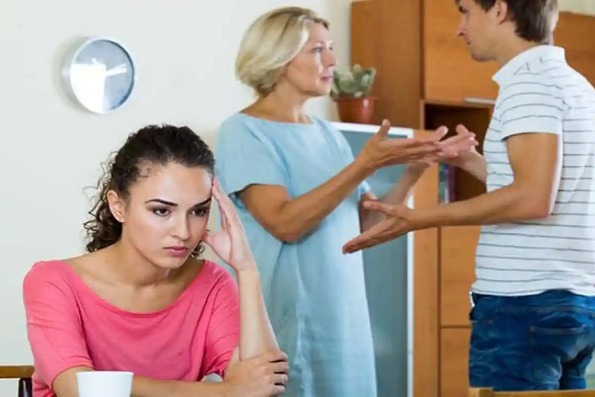 Sering Cekcok Dengan Mertuamu? Cari Penyebabnya dan Atasi Dengan Cara Ini