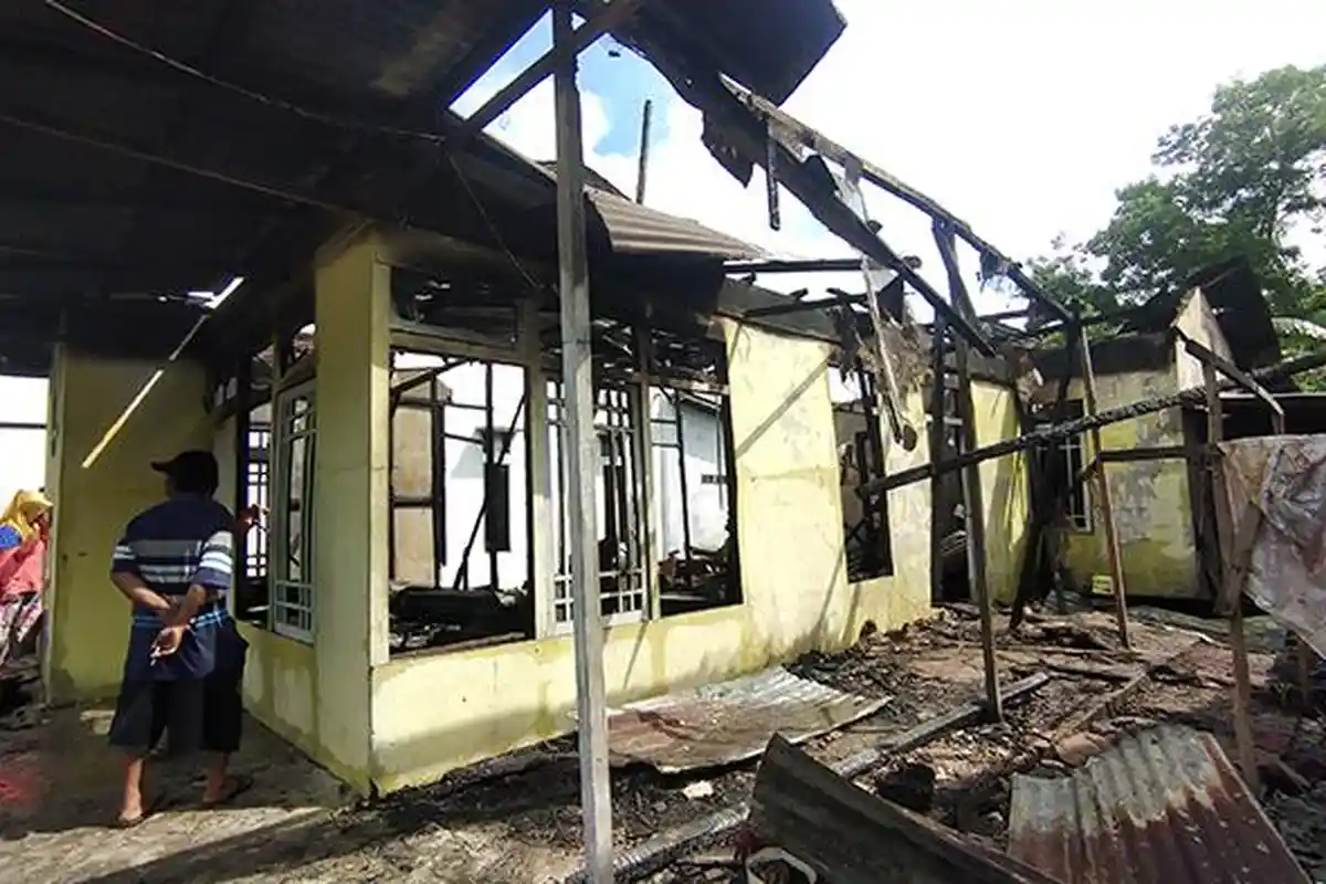 Ditinggal Berkebun, Satu Unit Rumah di Pontianak Utara Ludes Terbakar