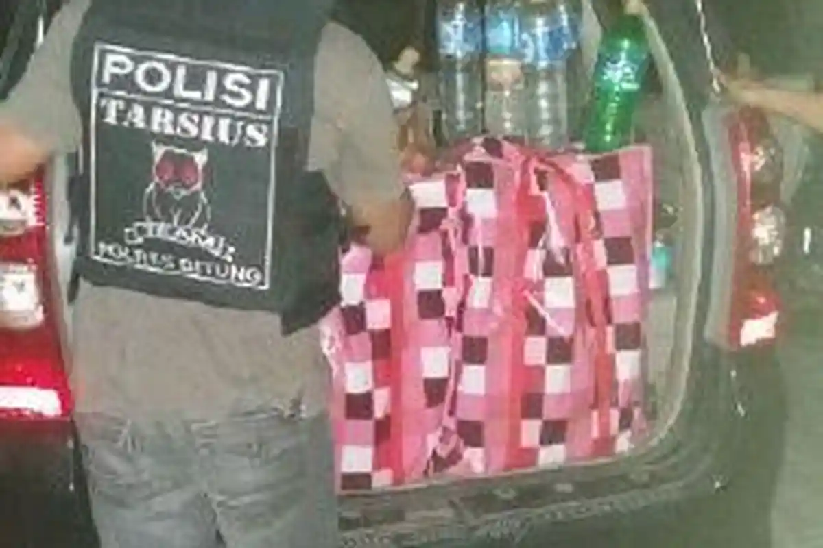 Tim Tarsius Polres Bitung Gagalkan Penyelundupan 100 Liter Miras Cap Tikus ke Papua