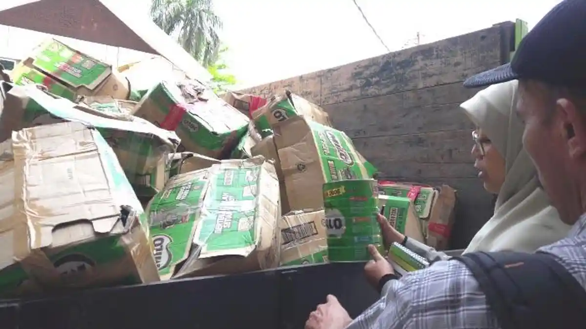 3.884 Susu Kaleng Asal Malaysia Dimusnahkan