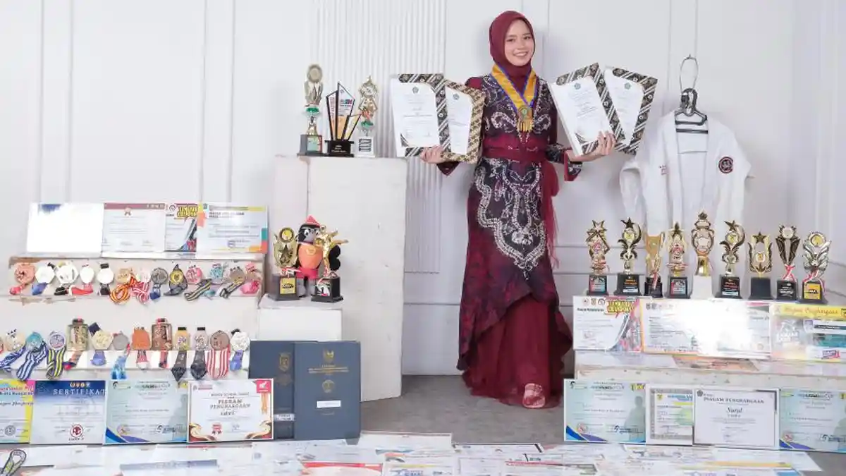 Gadis Multitalenta dengan Jadwal Padat