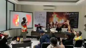 Diskusi-bedah-foto-apfi-2026.jpg