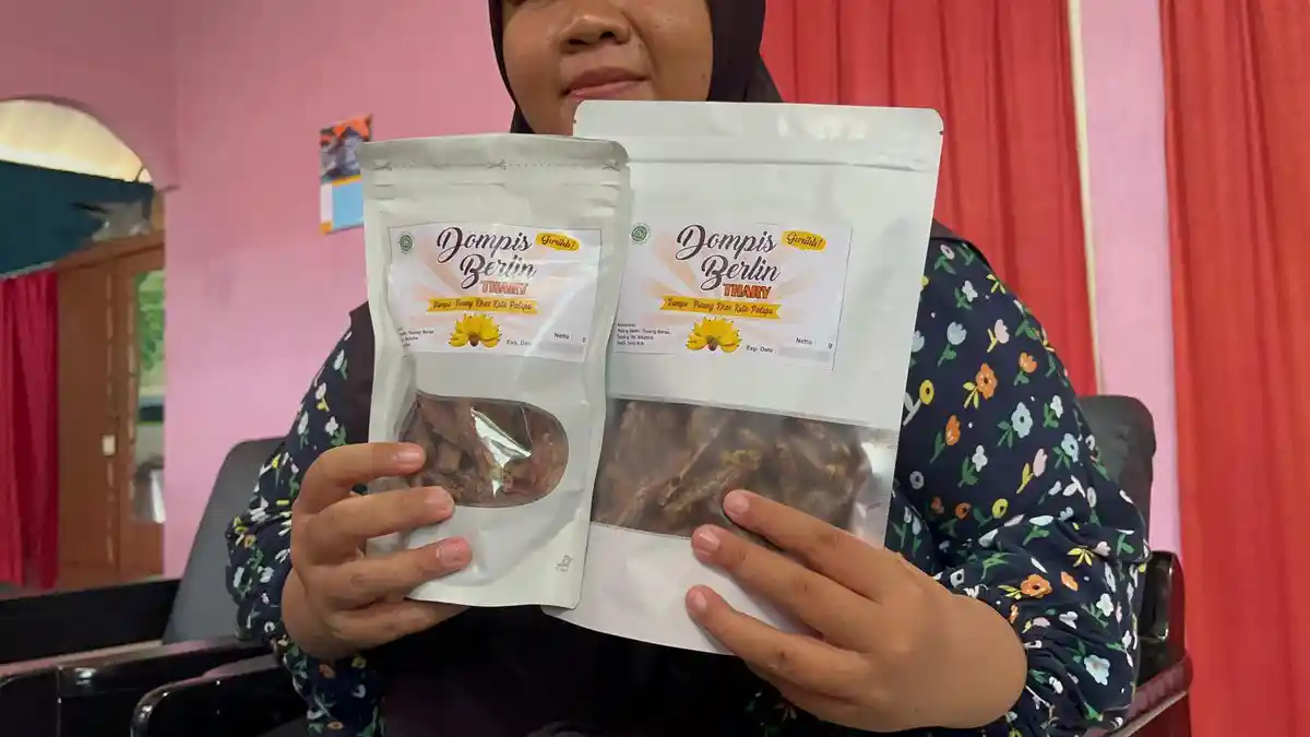Dompis Berlin Thary Olahan Pisang Khas Palopo Bikin Ketagihan - Halaman ...