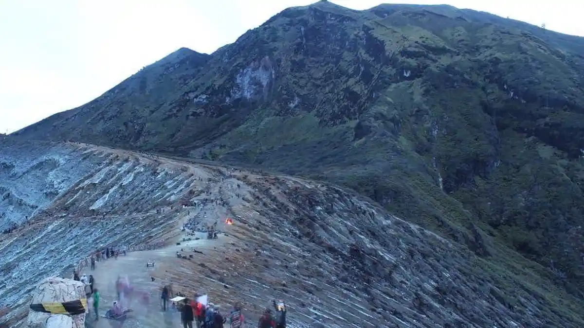 Remaja 16 Tahun Hilang di Gunung Ijen Banyuwangi Usai Lihat Sunrise