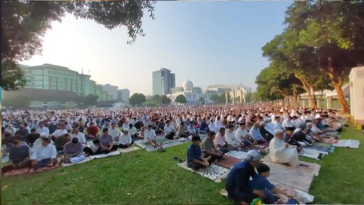 Panduan Lengkap Sholat Idul Fitri Dilengkapi dengan Zikir Pada Takbir 7 dan 5 Kali
