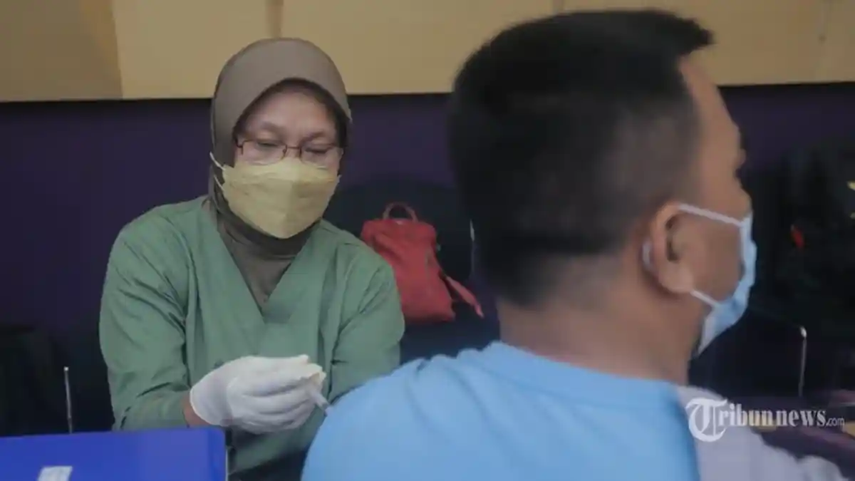 Simak Berikut Alasan 2,5 Juta Warga Yang Diminta Vaksinasi Ulang