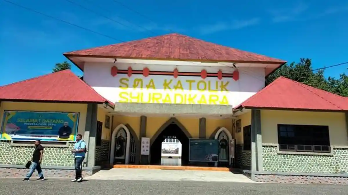 Syuradikara Ende, Sekolah Multikultur di NTT