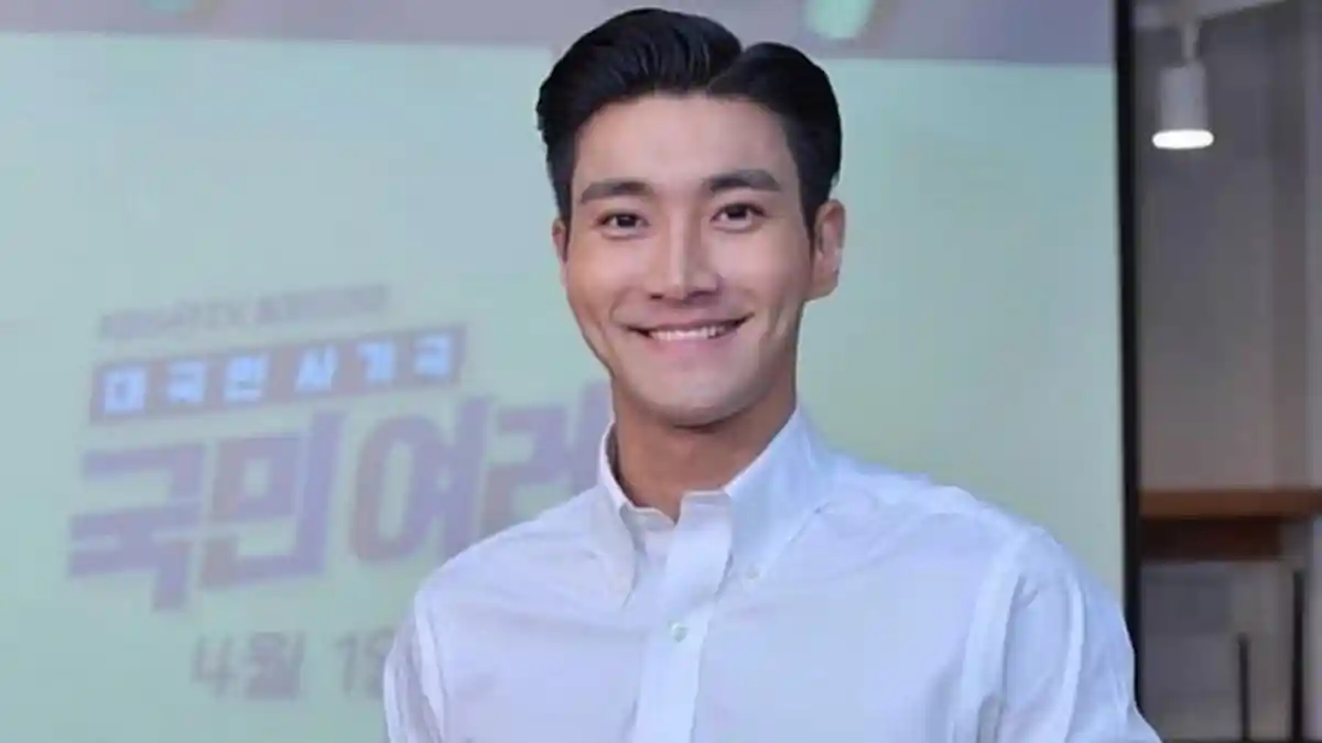 Siwon Suju Berpantun 'Jalan-jalan Naik Kereta', Bakal Hadir di Jakarta Agustus Mendatang