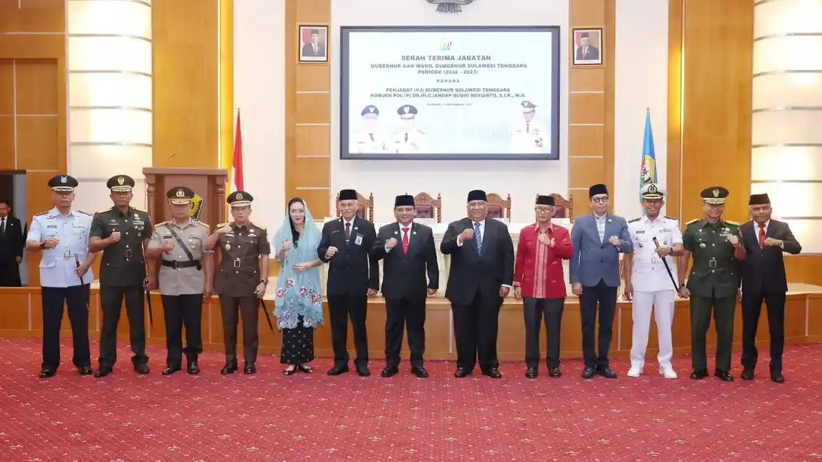 Sertijab PJ Gubernur Sultra Ditandai Penyerahan RPJMD 2023 dan Pemaparan 8 Program Prioritas Jokowi