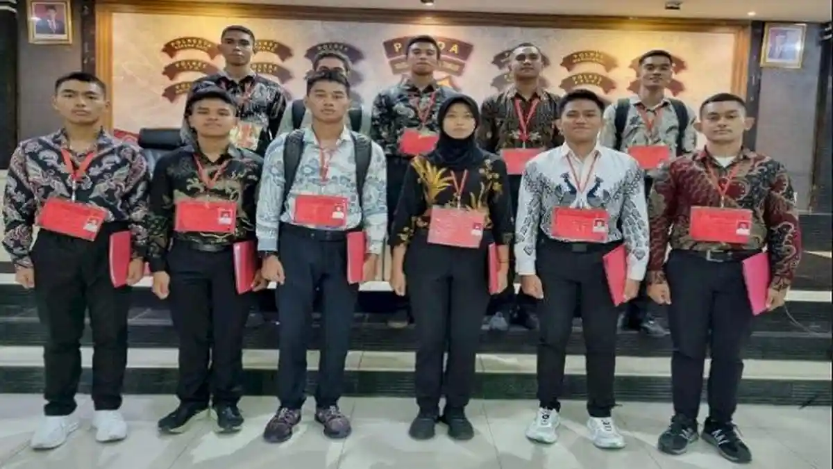 Lipsus - Netizen Colek Akun Jokowi, Persoalkan Rekrutmen Catar Akpol Polda NTT