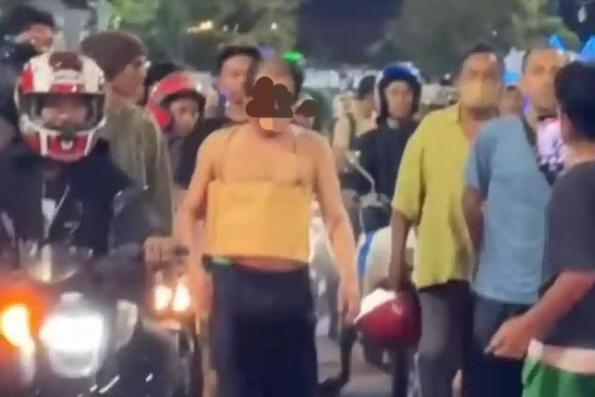 Diduga Lakukan Penipuan Kerja ke PT Freeport, Pria di Tegal Diarak-arak Keliling Kota Tegal