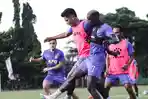 Pemain-persik-latihan.jpg
