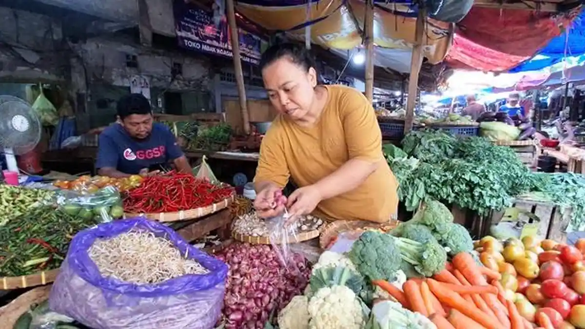 Harga Bawang Merah dan Tomat di Semarang Kompak Naik
