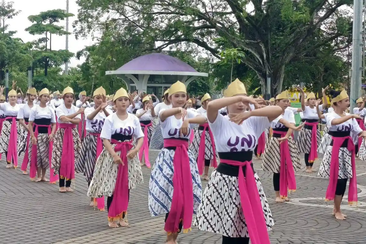 517 Orang Ikuti Tarian Kolosal Jaipong Galuh Rahayu, Jadi Simbol Kebangkitan Budaya di Ciamis
