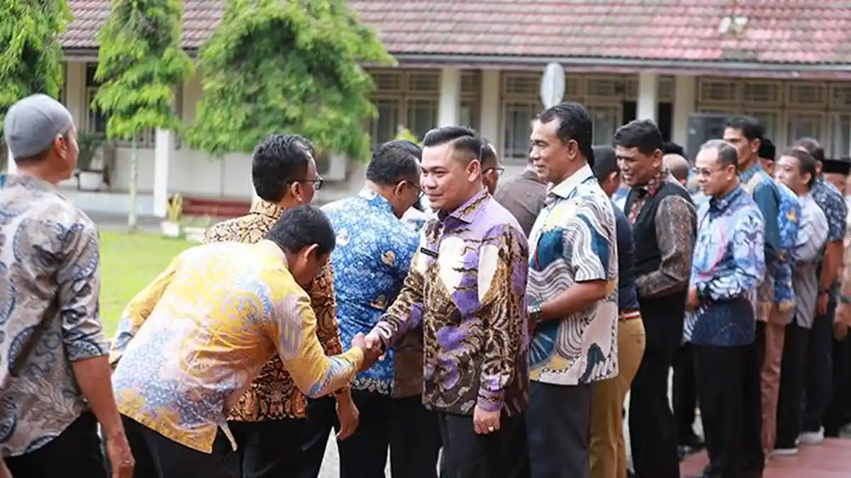 Wabup Pidie Al Zaizi Pimpin Apel Gabungan: Seluruh ASN Diharapkan Bekerja Maksimal 