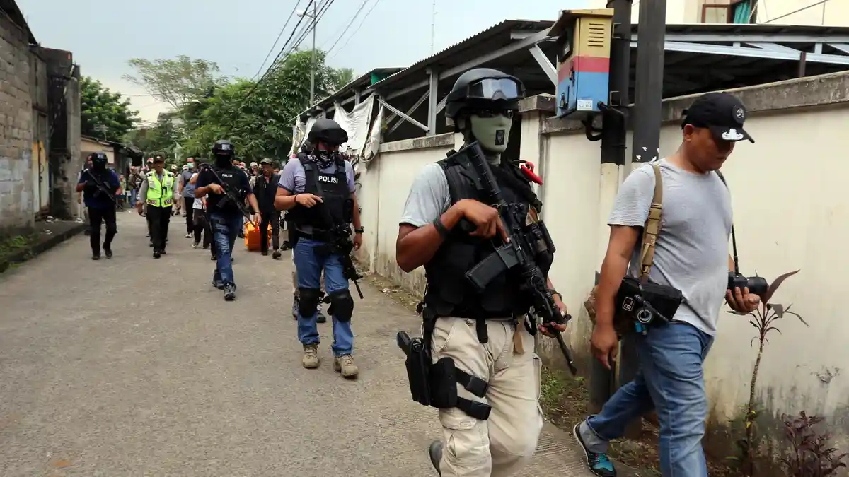 Inilah Sosok Pria yang Perintahkan Bom Bunuh Diri di Kampung Melayu
