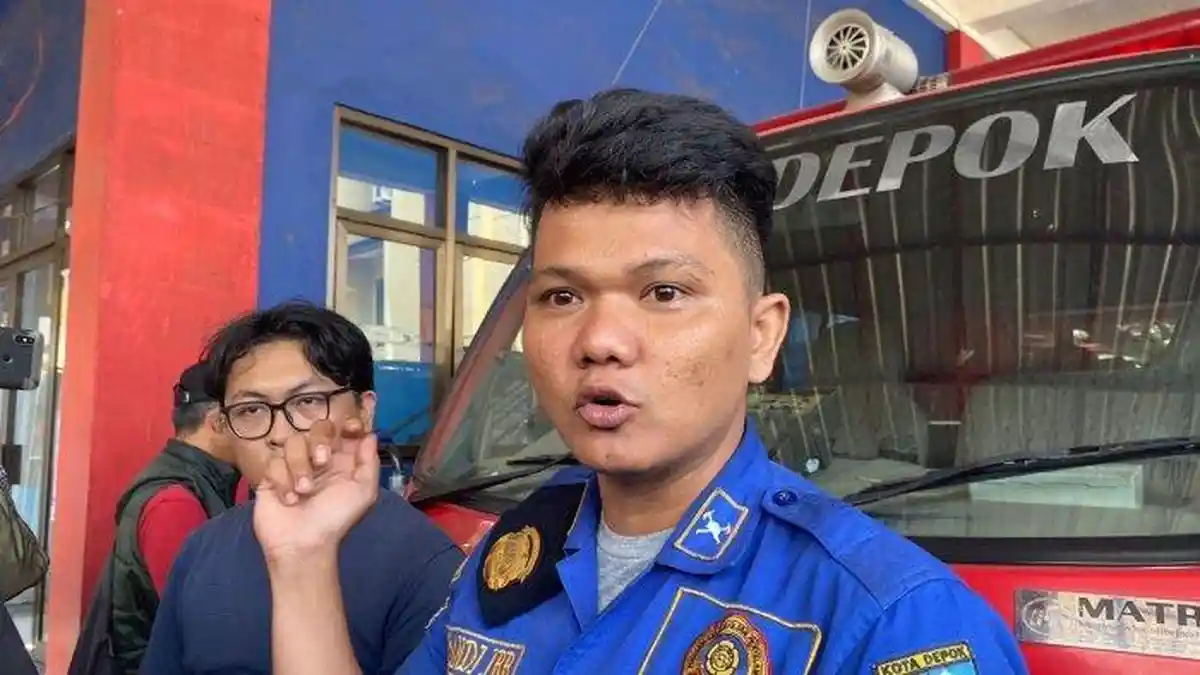 CURHAT Sandi Usai Kembali Jadi Damkar Depok, Sudah Dapat 4 SP, Diancam tak Diberi THR dan Gaji Penuh