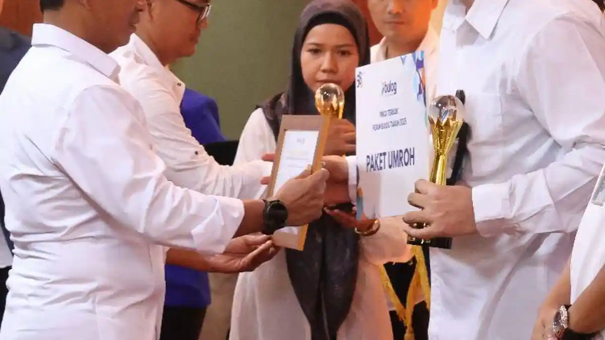 Bulog Karawang Dapat Penghargaan Pemimpin Cabang Terbaik se-Indonesia