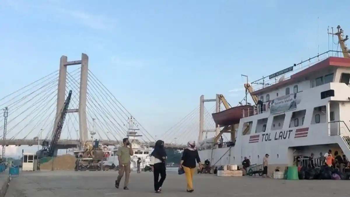 Arus Mudik di Pelabuhan Kendari Sulawesi Tenggara Mulai Lengang Sehari Jelang Lebaran Idulfitri 2023