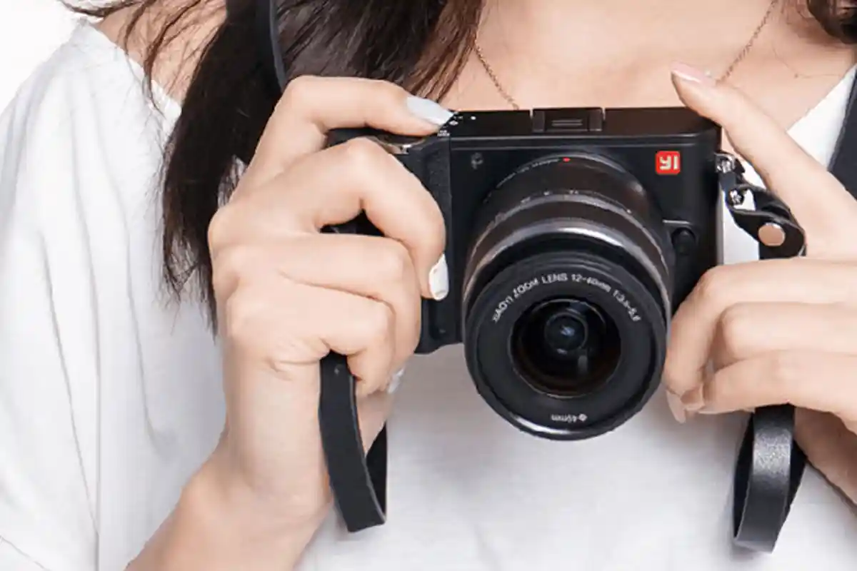 Mirrorless Xiaomi - Bingung Cari Kamera yang Pas? Lihat Nih Kelebihan Yi M1, Hasilkan Video 4K Lho!