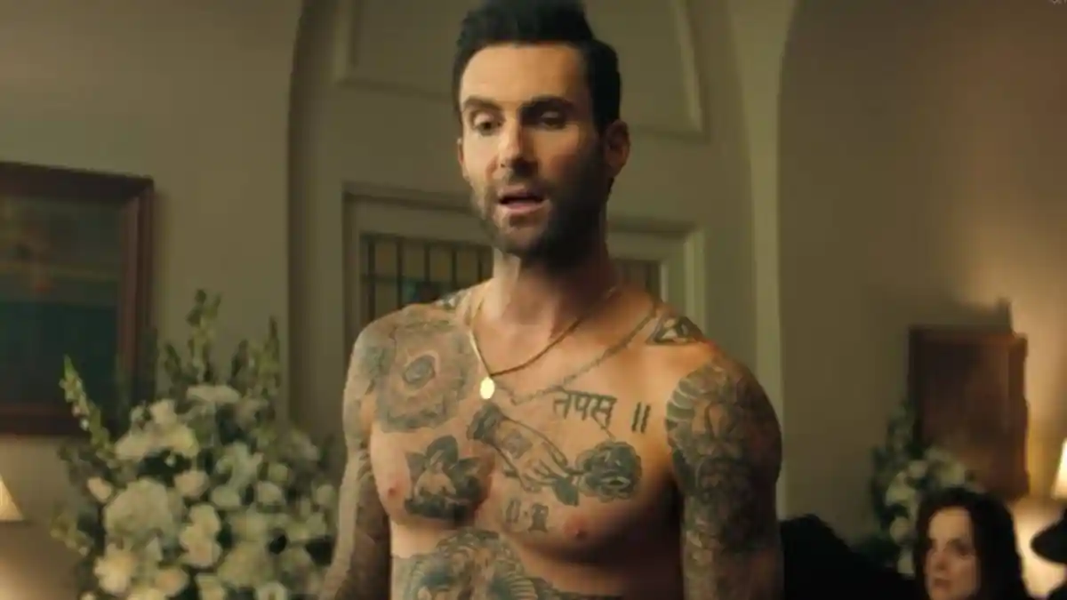 Maroon 5 Rilis Video Klip 'Wait', Adam Levine Tampil Memukau dengan Efek Imajinatif