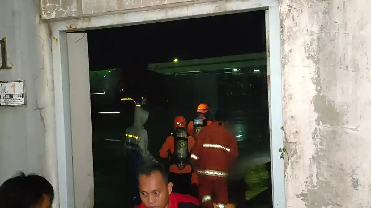 Mobil Tangki Gas Milik Pertamina Bocor, saat Loading di SPPBE Wiradesa Pekalongan