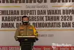 kapolres-gresik-akbp-arief-fitrianto-memberikan-sambutan-dalam-deklarasi-damai-pilkada-gresik-2020.jpg