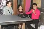 Jumpers Acara Konser Penyanyi  Legendaris